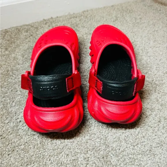 CROCS ECHO CLOG VARSITY RED Size J1