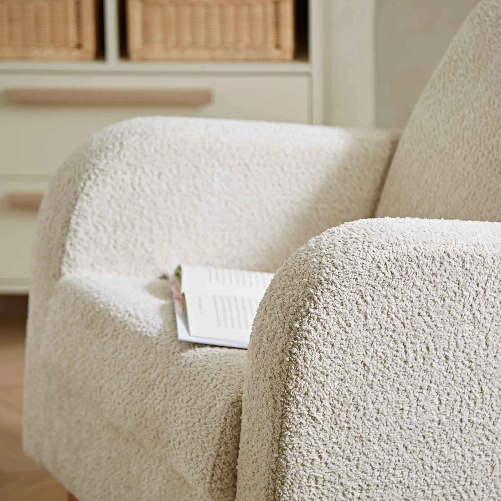 CuddleCo Etta Nursing Chair in Boucle Mushroom
