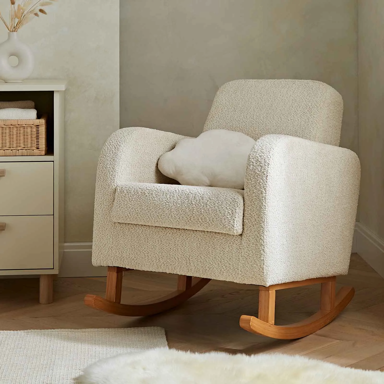 CuddleCo Etta Nursing Chair in Boucle Mushroom