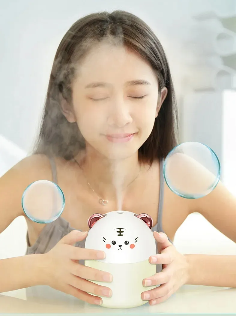 Cute 250ml Kawaii Desktop Humidifier 🌈💧 - Colorful Mist & Aroma Diffuser for Cozy Bedrooms 🛏️✨