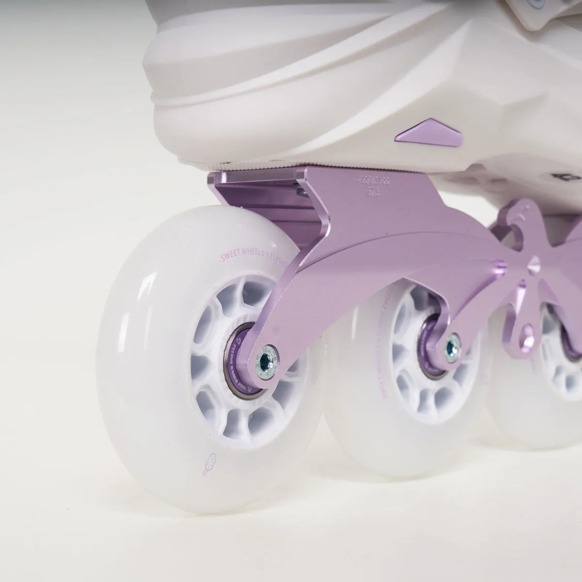 Flying Eagle X7D Reaver 90 Inline Skates - White