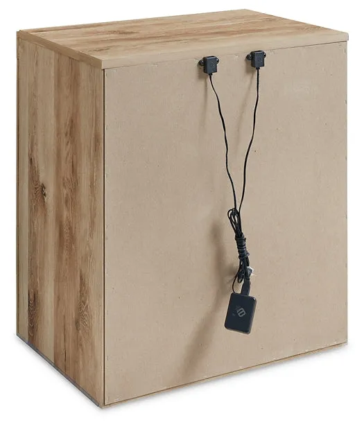 Hyanna Twin Panel Headboard with Mirrored Dresser and Nightstand