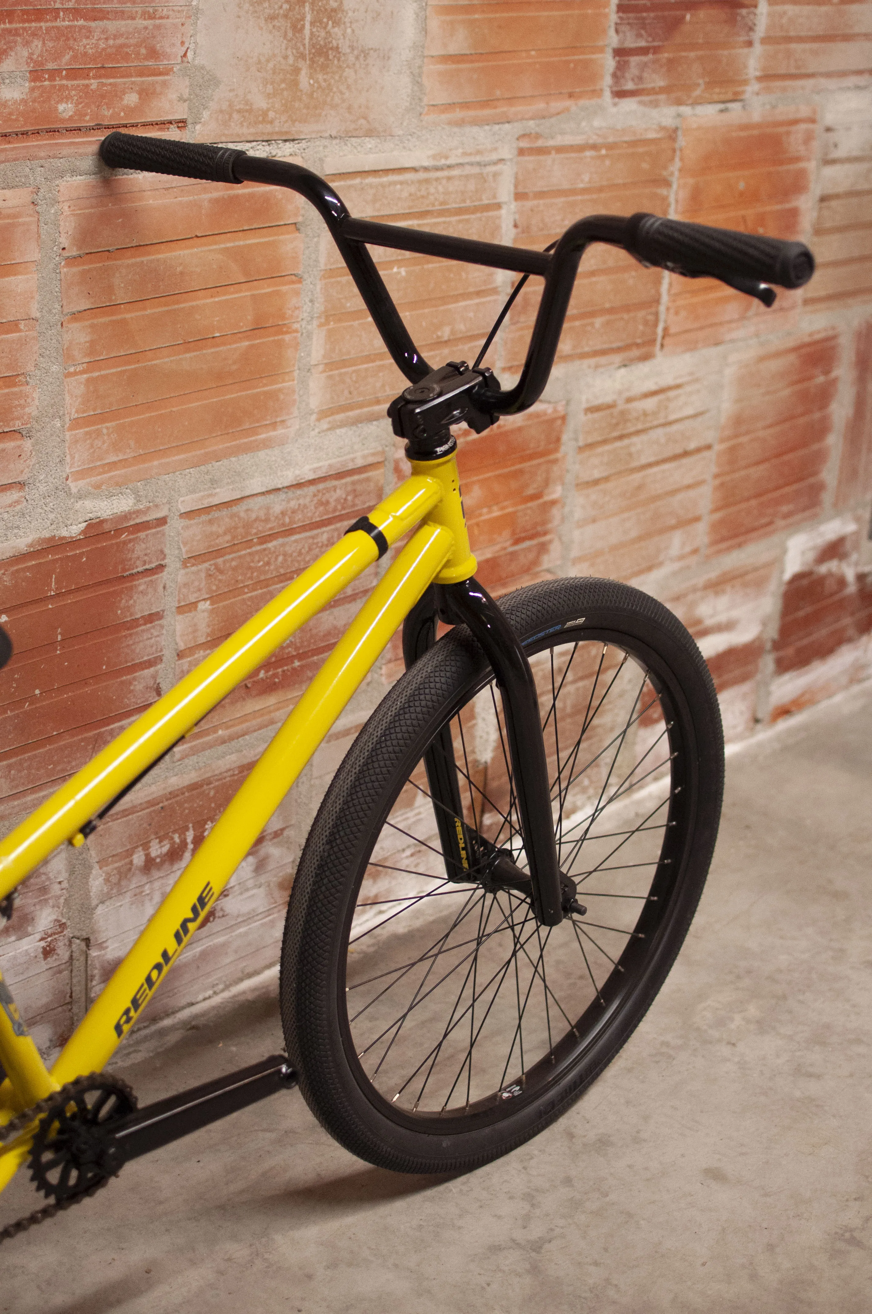 Redline Asset 24 BMX Bike, 23 cm, Yellow