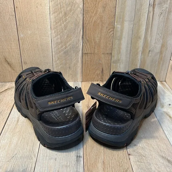 Skechers  MEN'S Relaxed Fit: Tresmen - Outseen Slip-On Sandals