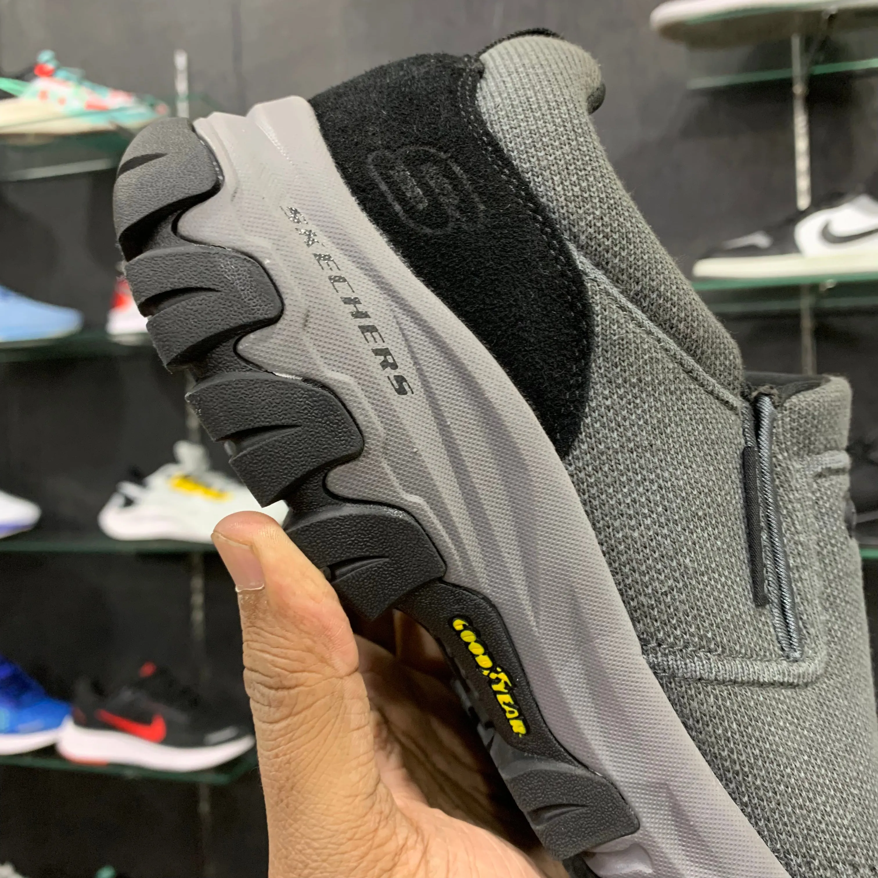 Sketcher DLux Trail Goodyear Sole "Dk.Grey"