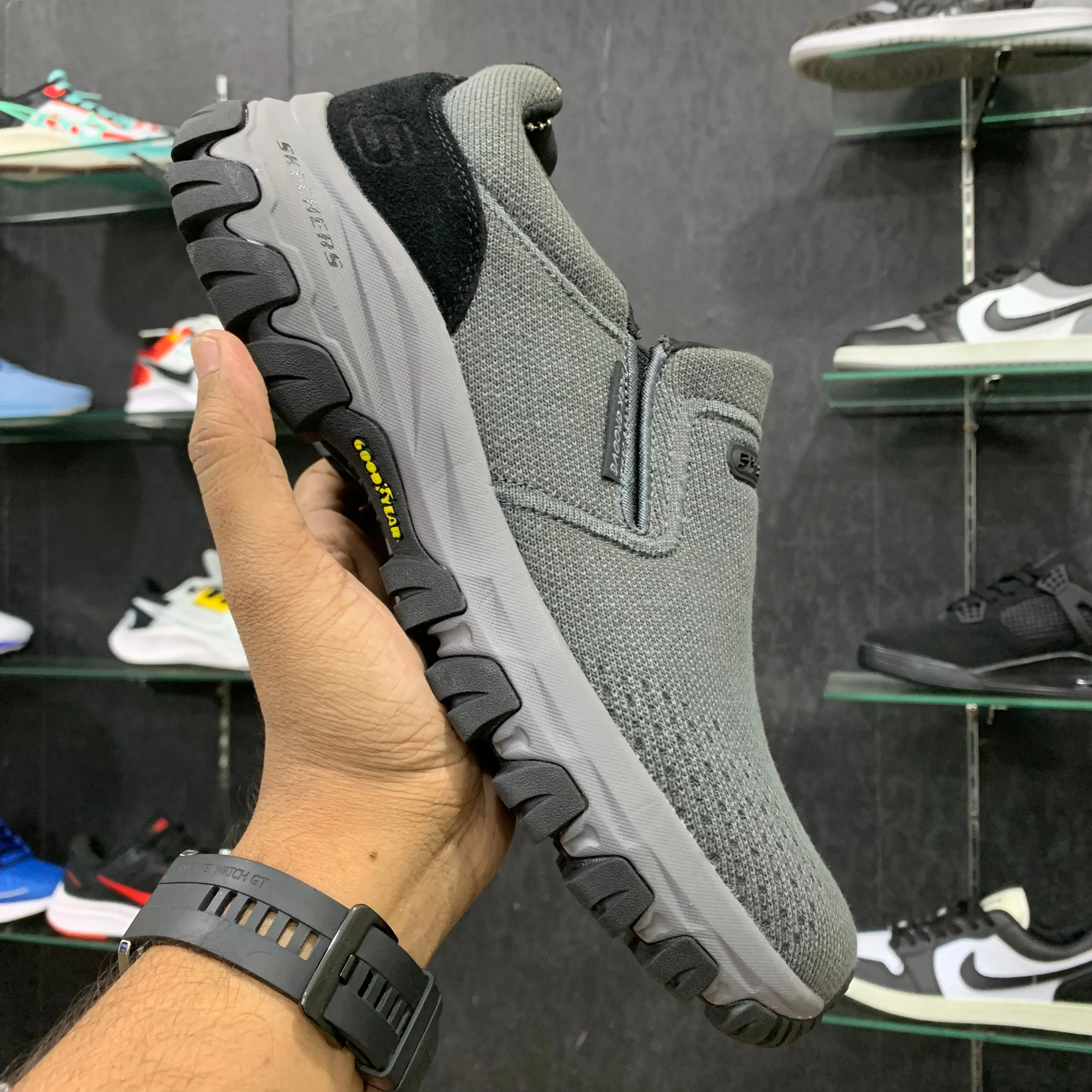 Sketcher DLux Trail Goodyear Sole "Dk.Grey"