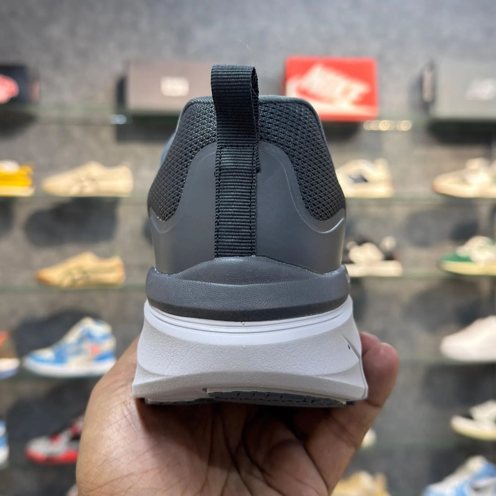 Sketcher Dlux Walker "Dark Gray"