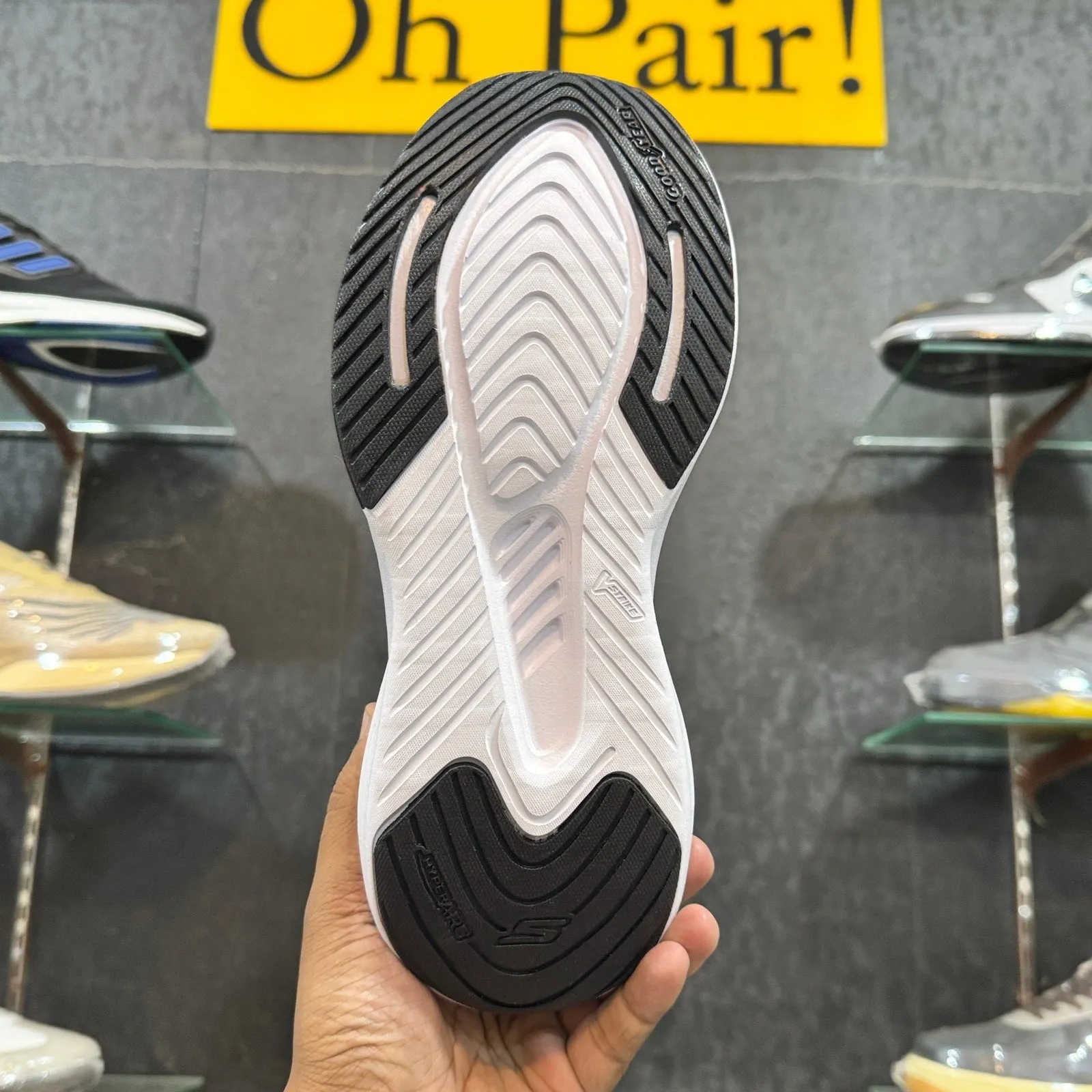 Sketcher Slip ins "Black / White"