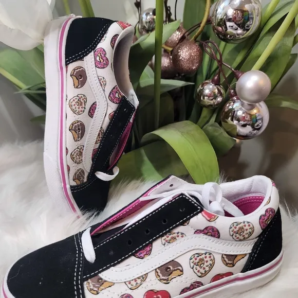 Vans Old Skool &quot;Love Doughnuts&quot; Preschool Girls' Shoe new