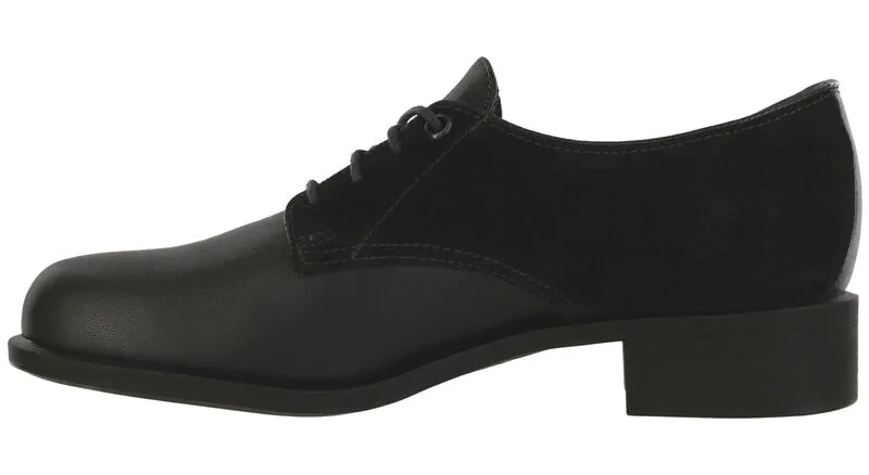 Women's Annex Oxford Dress Shoe in Caviar