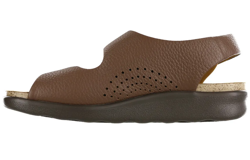 Women's Relaxed Heel Strap Sandal in Amber